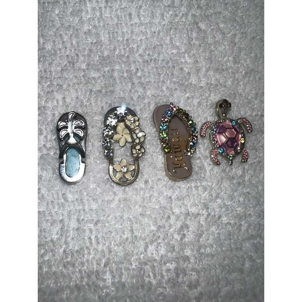 Vintage Lia Sophia Silver Flip Flop and Turtle Ch… - image 1