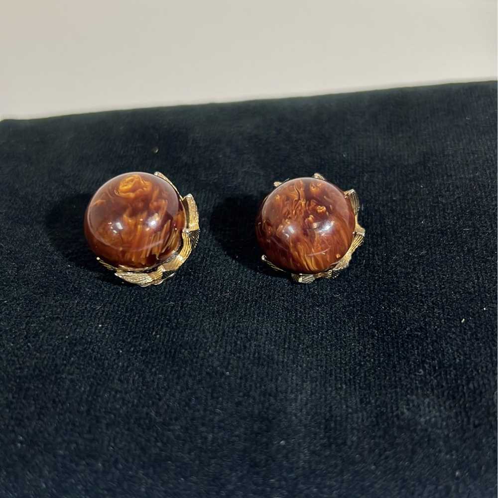 Vintage Costume Unsigned Earrings Gold and Marble… - image 3