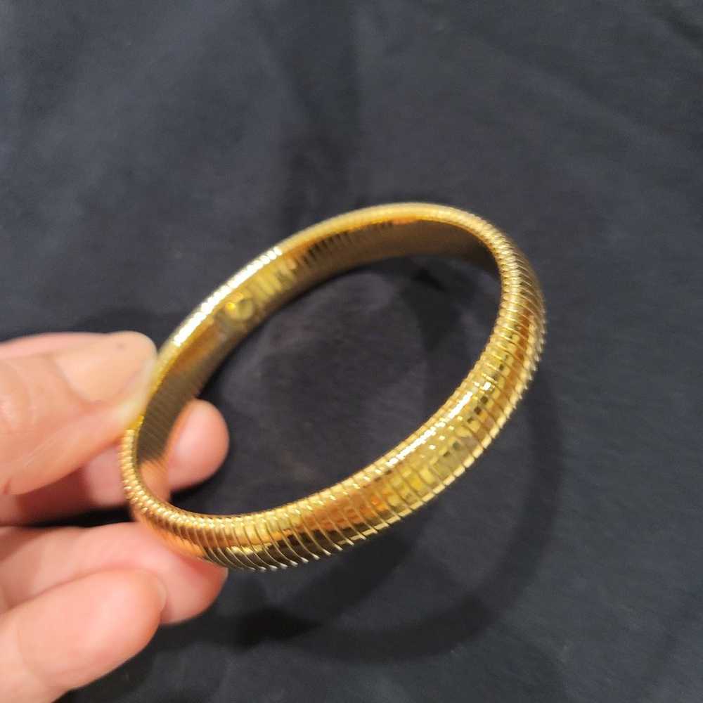 Gold Bracelet Cuban Link 9in - image 3