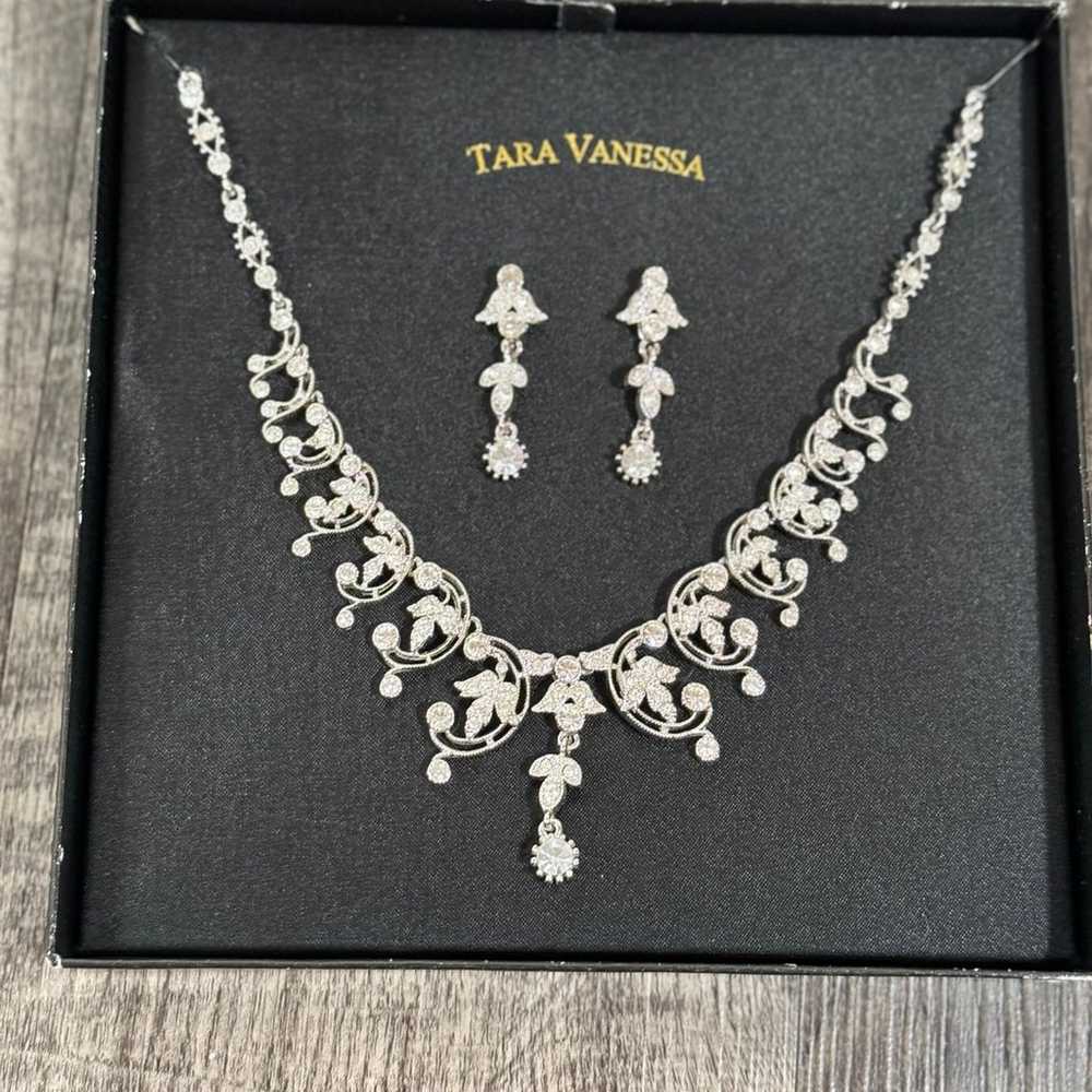 Tara Vanessa Jewelry Necklace Earrings Set Clear … - image 5