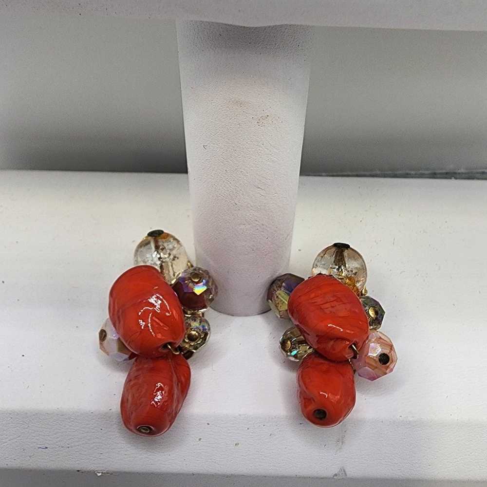 Vintage Hattie Carnegie Coral  Glass Clip-on Earr… - image 1