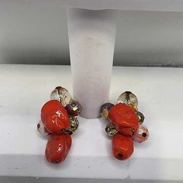 Vintage Hattie Carnegie Coral  Glass Clip-on Earr… - image 1