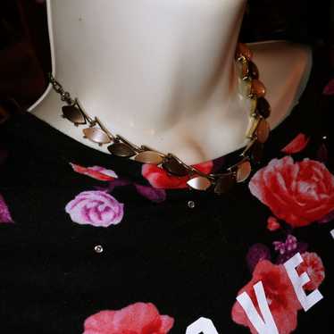 Vtg beautiful necklace