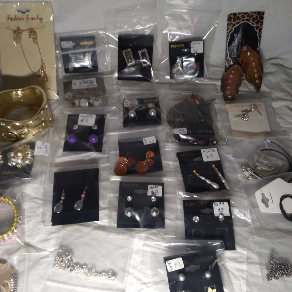 Grab Bag Jewelry - image 3