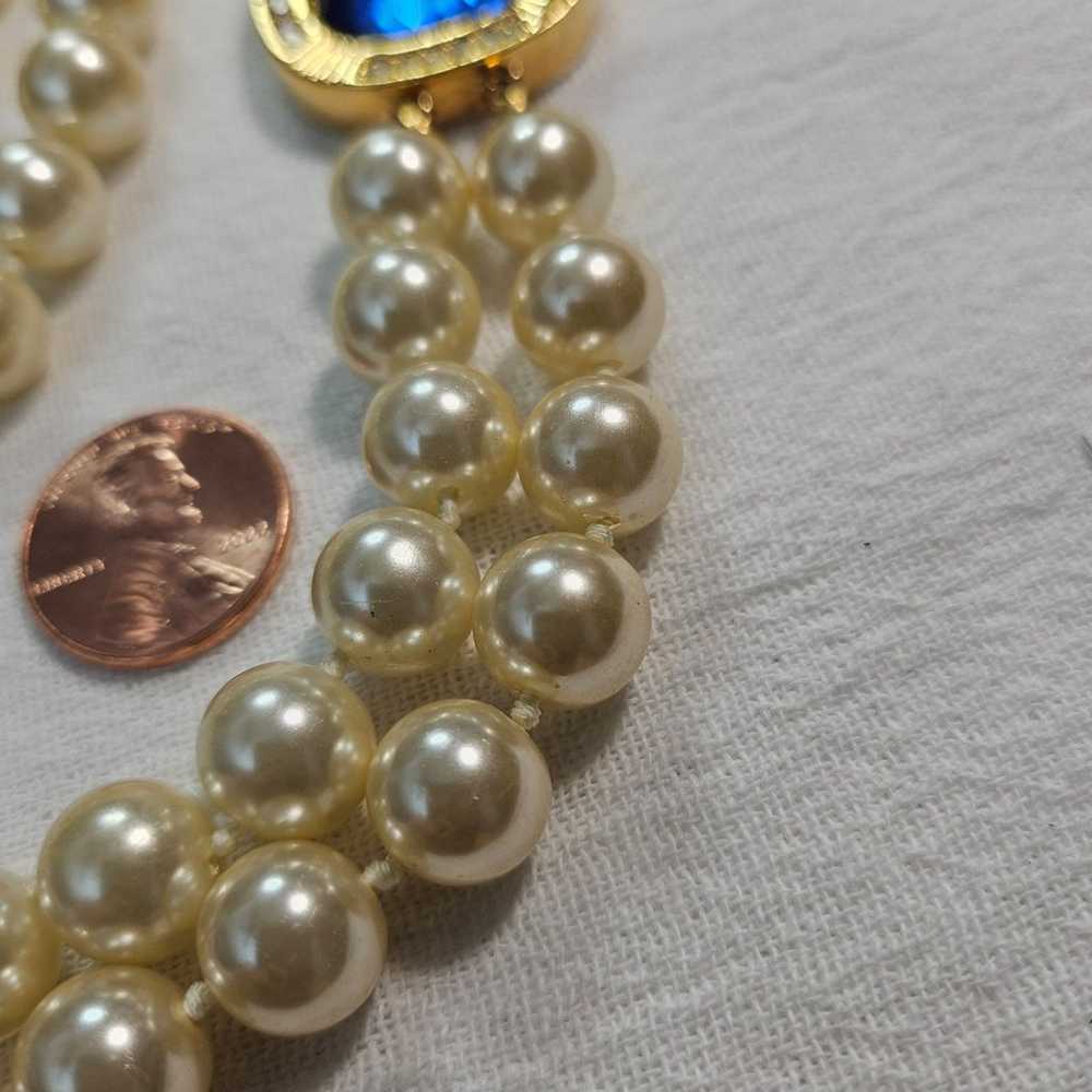 VINTAGE "SAL" DOUBLE STRAND FAUX PEARL INFINITY N… - image 6