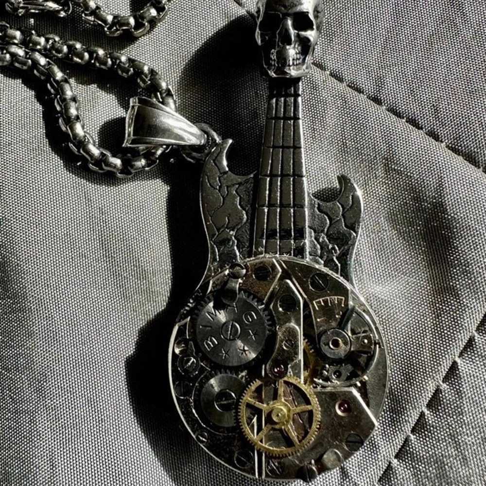 Steampunk Skull Guitar Standstill Timepiece Penda… - image 1