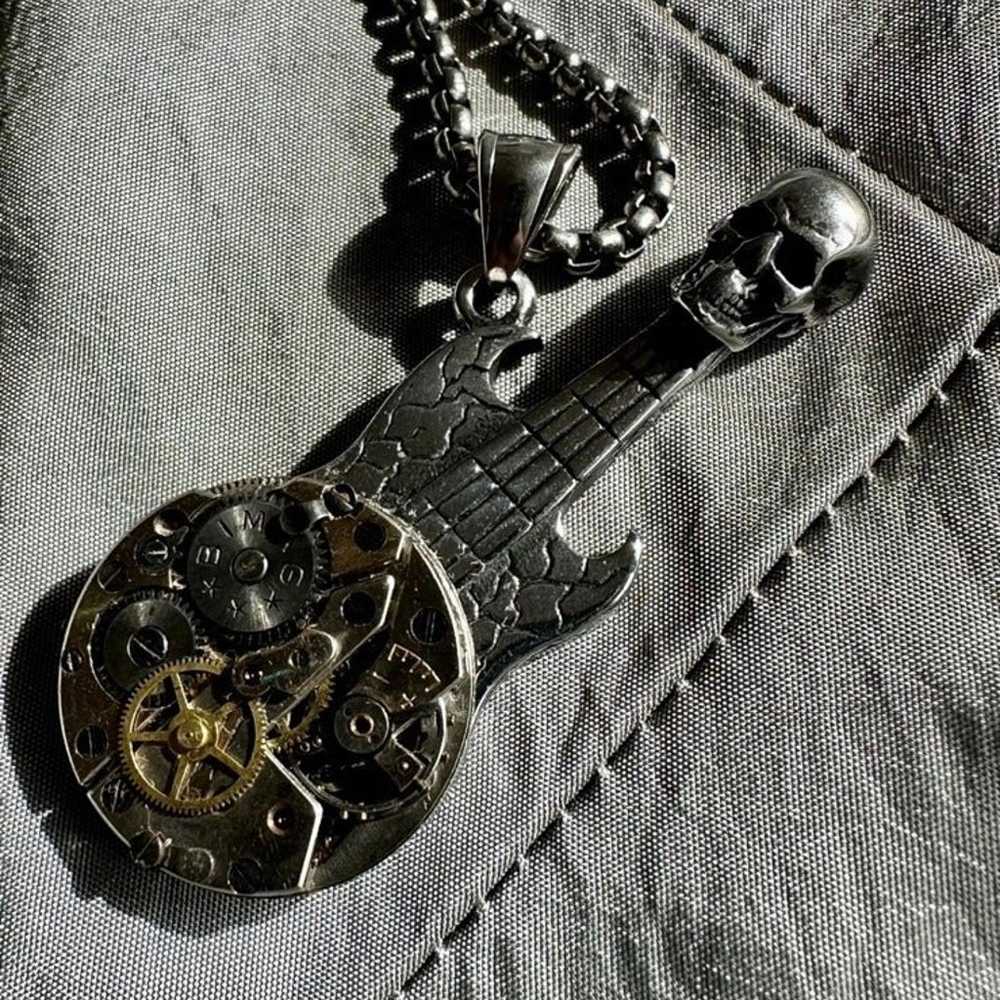 Steampunk Skull Guitar Standstill Timepiece Penda… - image 3