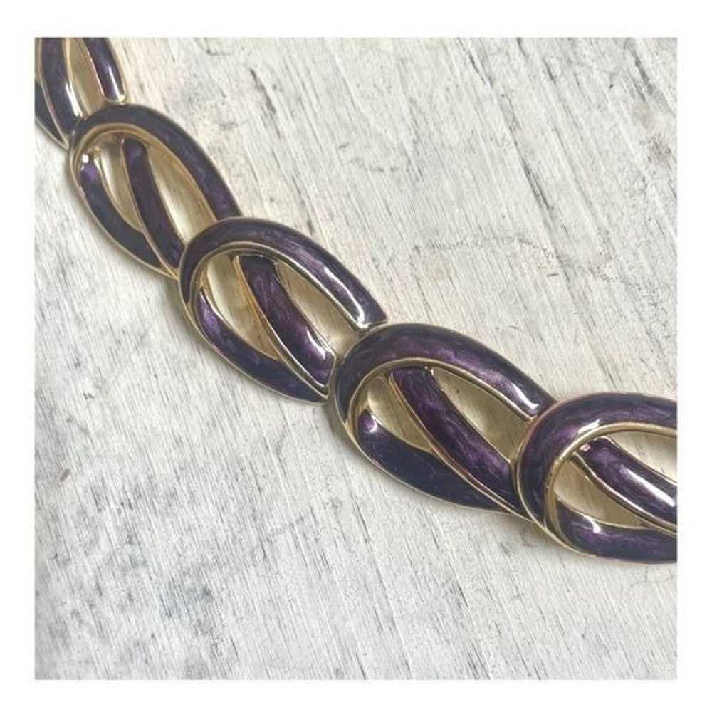 Vintage Trifari gold tone and purple necklace - image 5