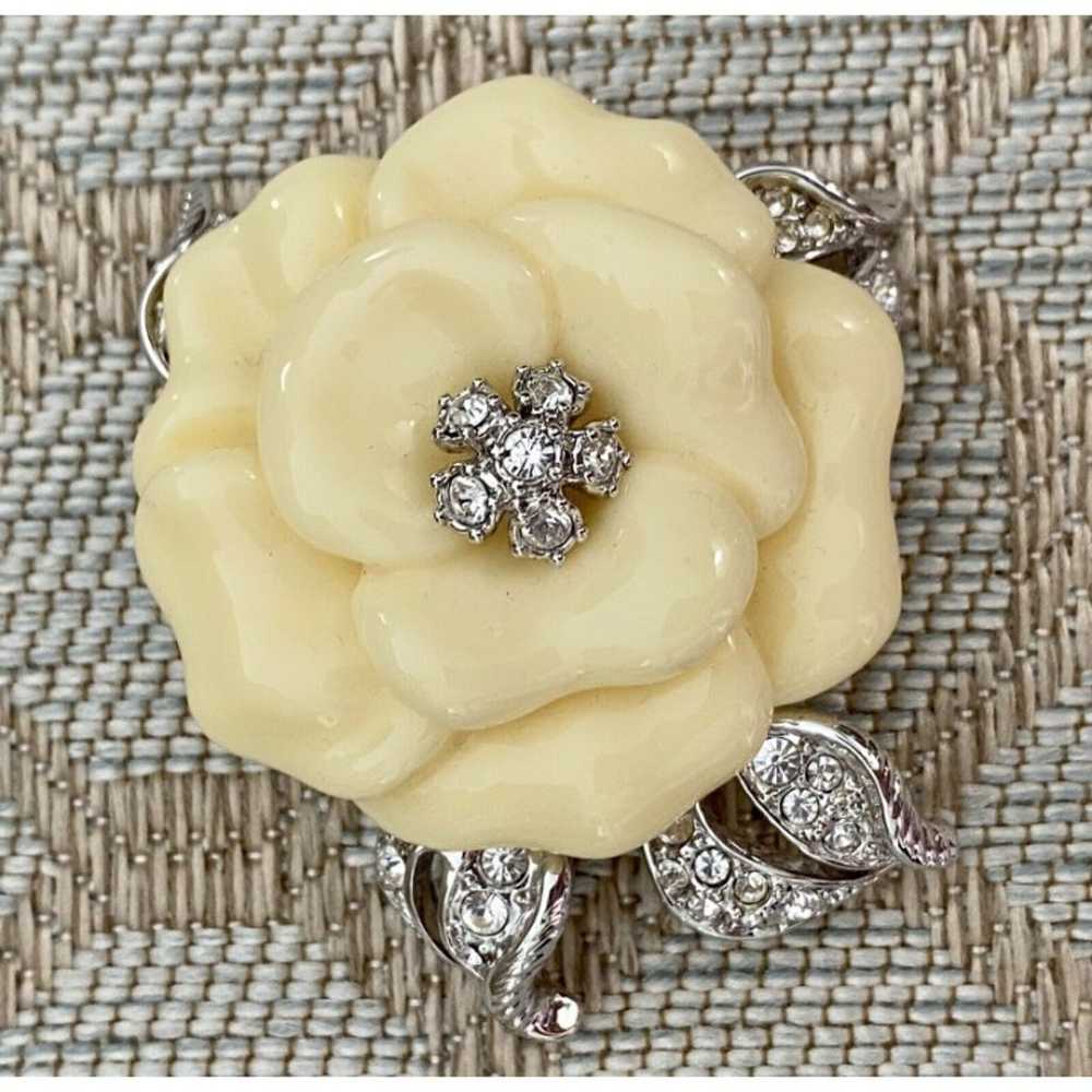 Nolan Miller Lara Cream Lucite Brooch Camellia Ro… - image 2