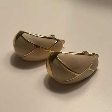 Trifari Vintage Teardrop Earrings