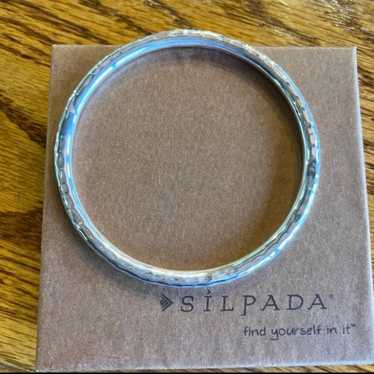 Silpada Hammered Bangle