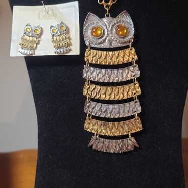 Vintage Owl Necklace with Matching Earrings - image 1