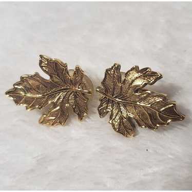 Vintage St John Gold Tone Golden Maple Leaf Clip … - image 1