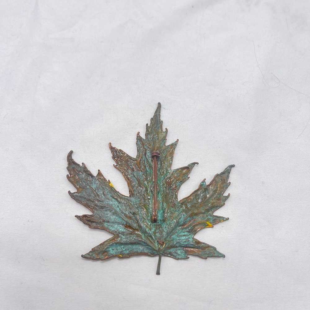 VTG handmade copper maple leaf pendant/pin - image 9