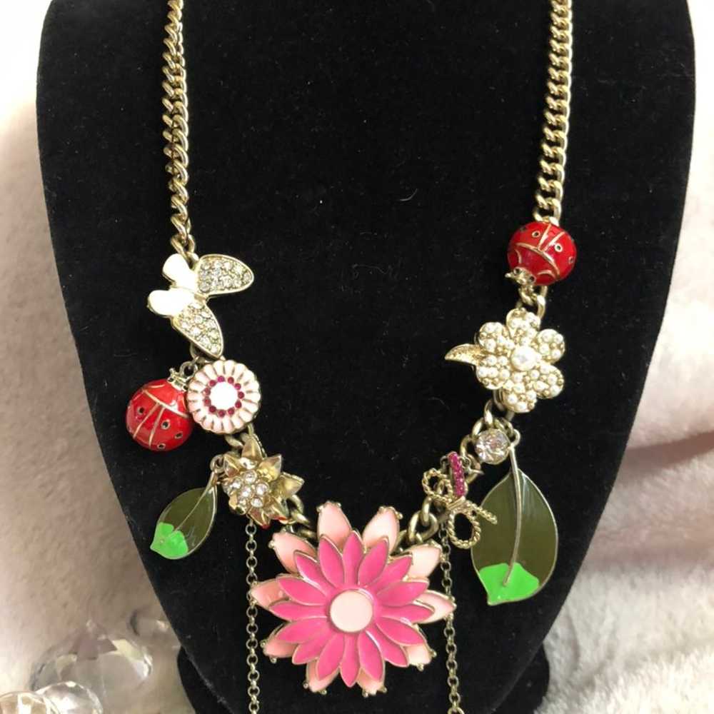 Vintage Betsey Johnson Painted Flowers Necklace - image 2