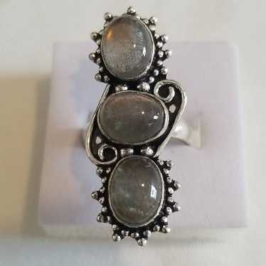 Vintage 3 stone Labradorite Silver Ring - image 1