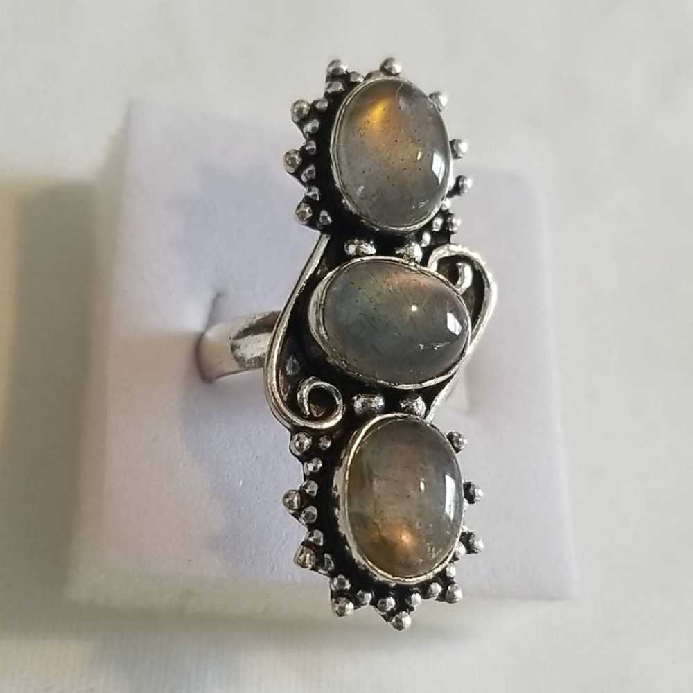 Vintage 3 stone Labradorite Silver Ring - image 2