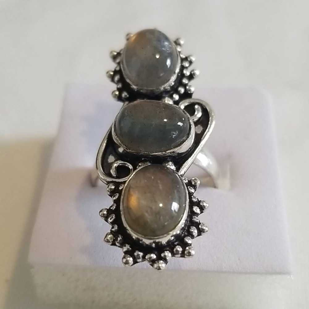 Vintage 3 stone Labradorite Silver Ring - image 4