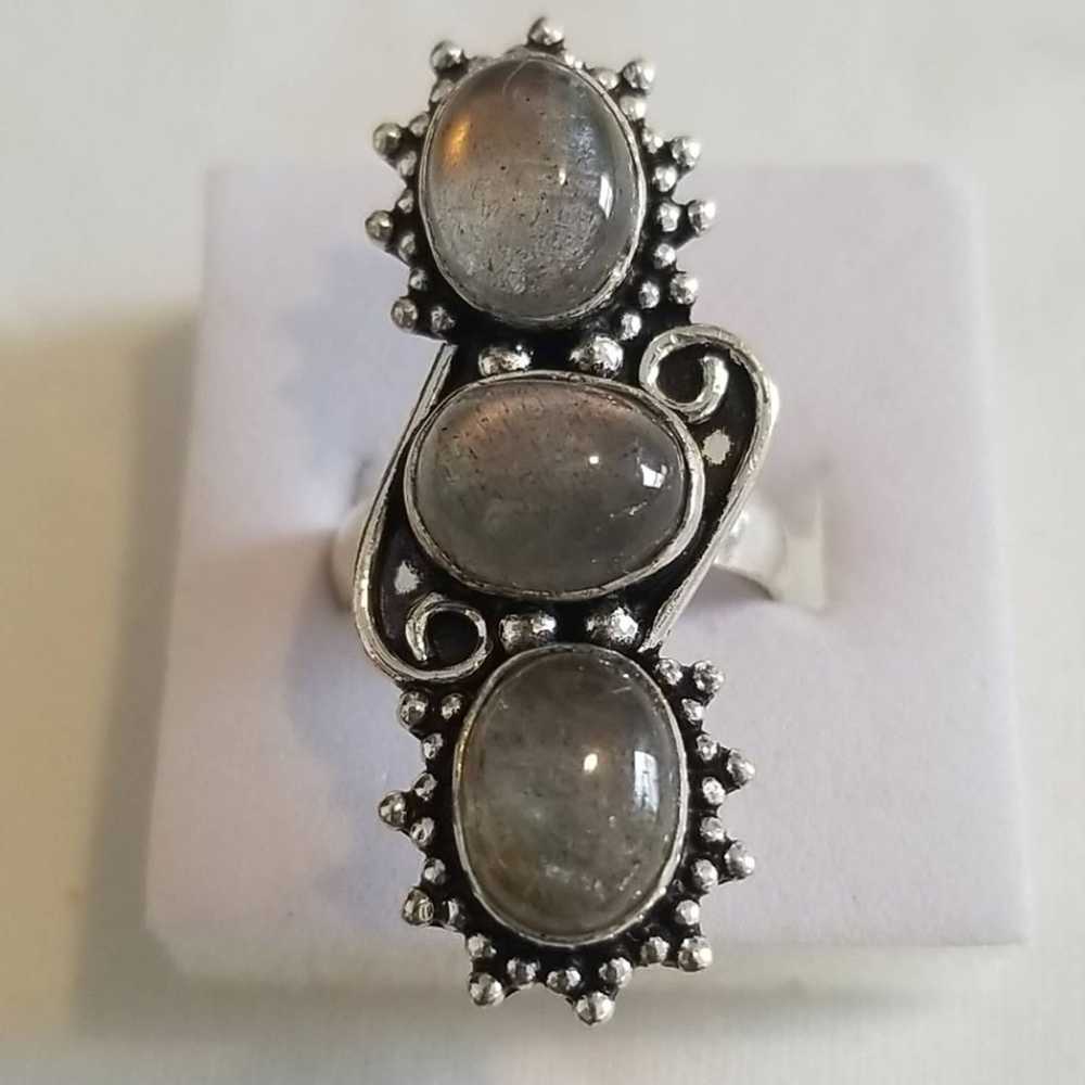 Vintage 3 stone Labradorite Silver Ring - image 5