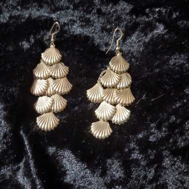 Yellow Gold Toned Shell Earrings Vintage