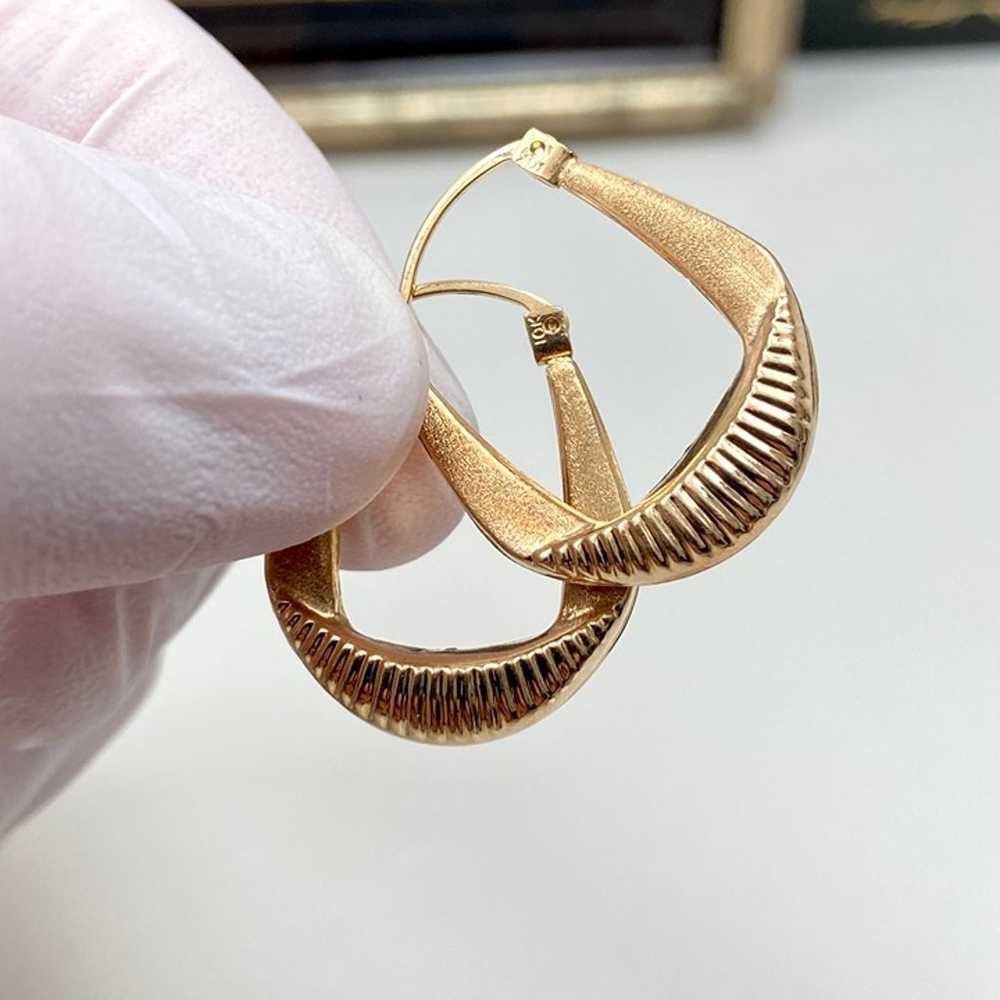 10k Solid Yellow Gold Semi Hollow Hoop Earrings (… - image 2