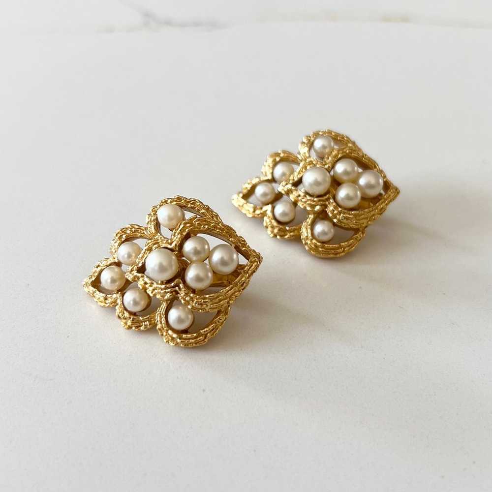 Vintage Trifari Gold Tone Faux Pearl Earrings - image 4