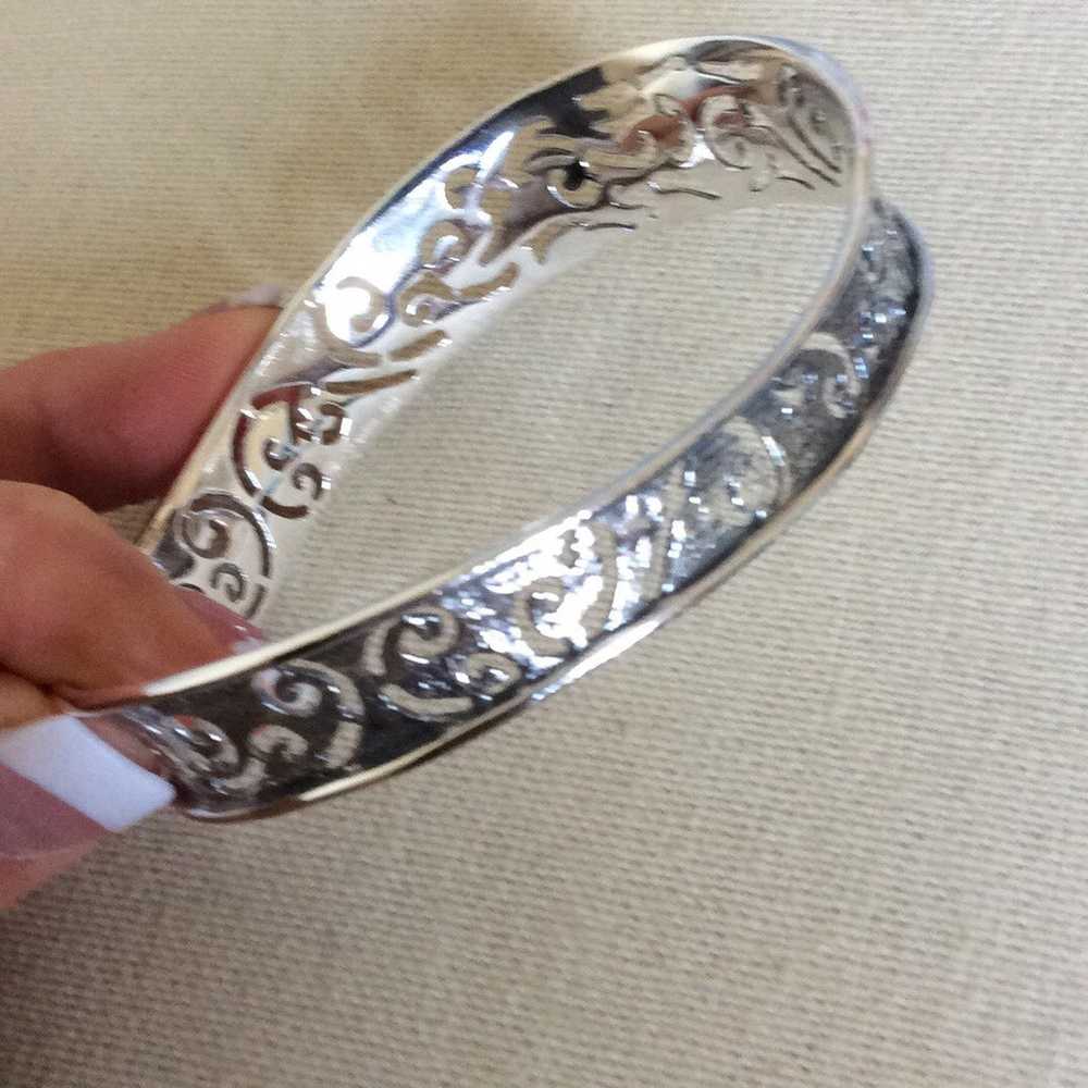 Silpada Vintage B2082 Bangle Bracelet - image 1