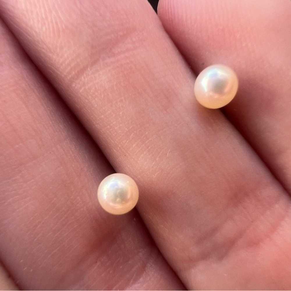 Vintage solid 14k yellow gold genuine pearl stud … - image 2