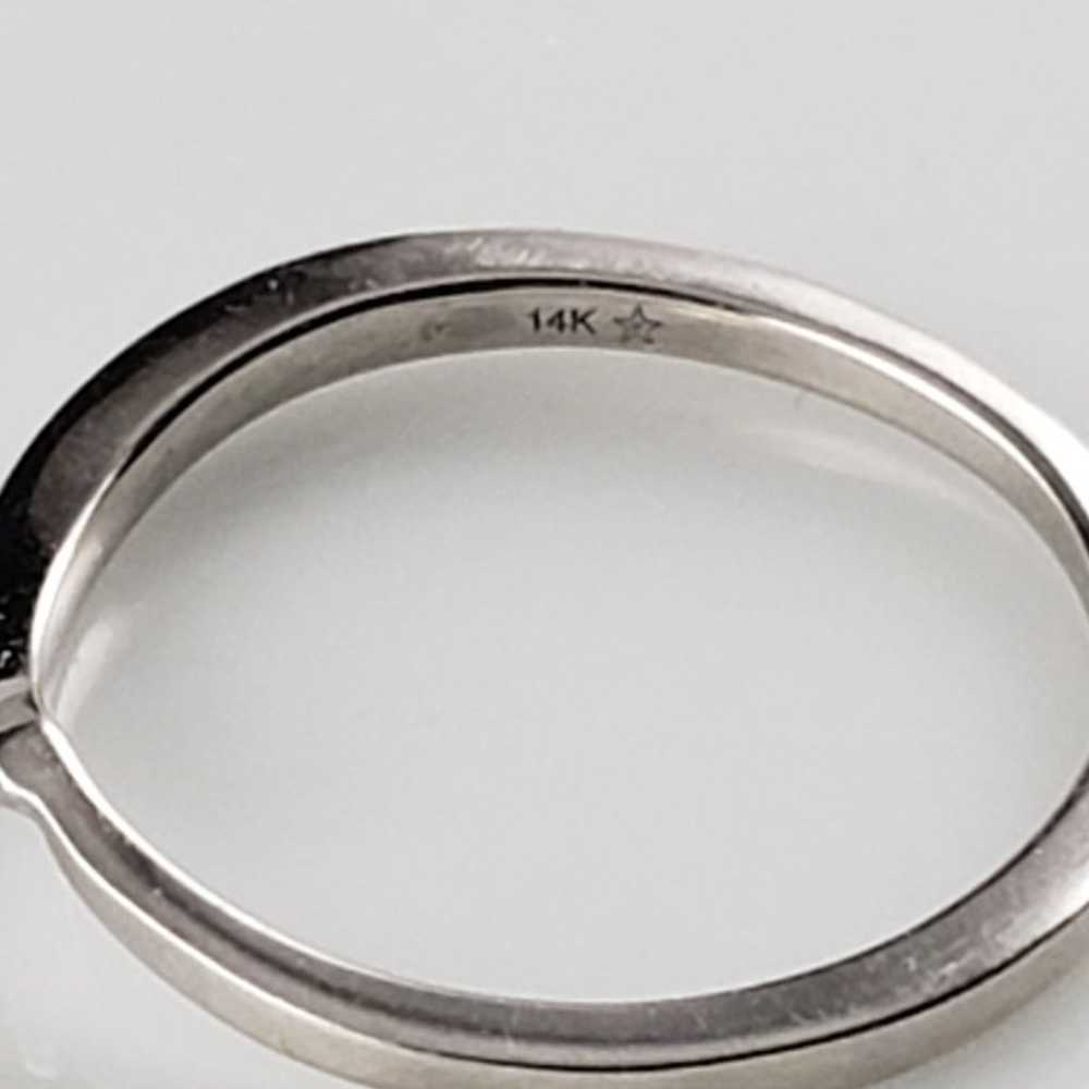 14KT White Gold Modernist Band - image 3