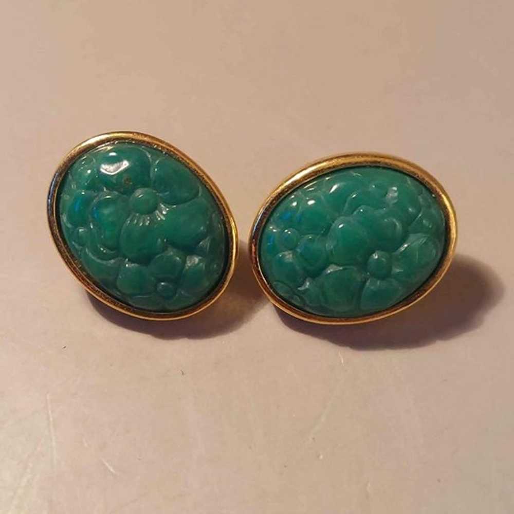 Vintage Victorian Jade Green Stud Earrings by Avon - image 4