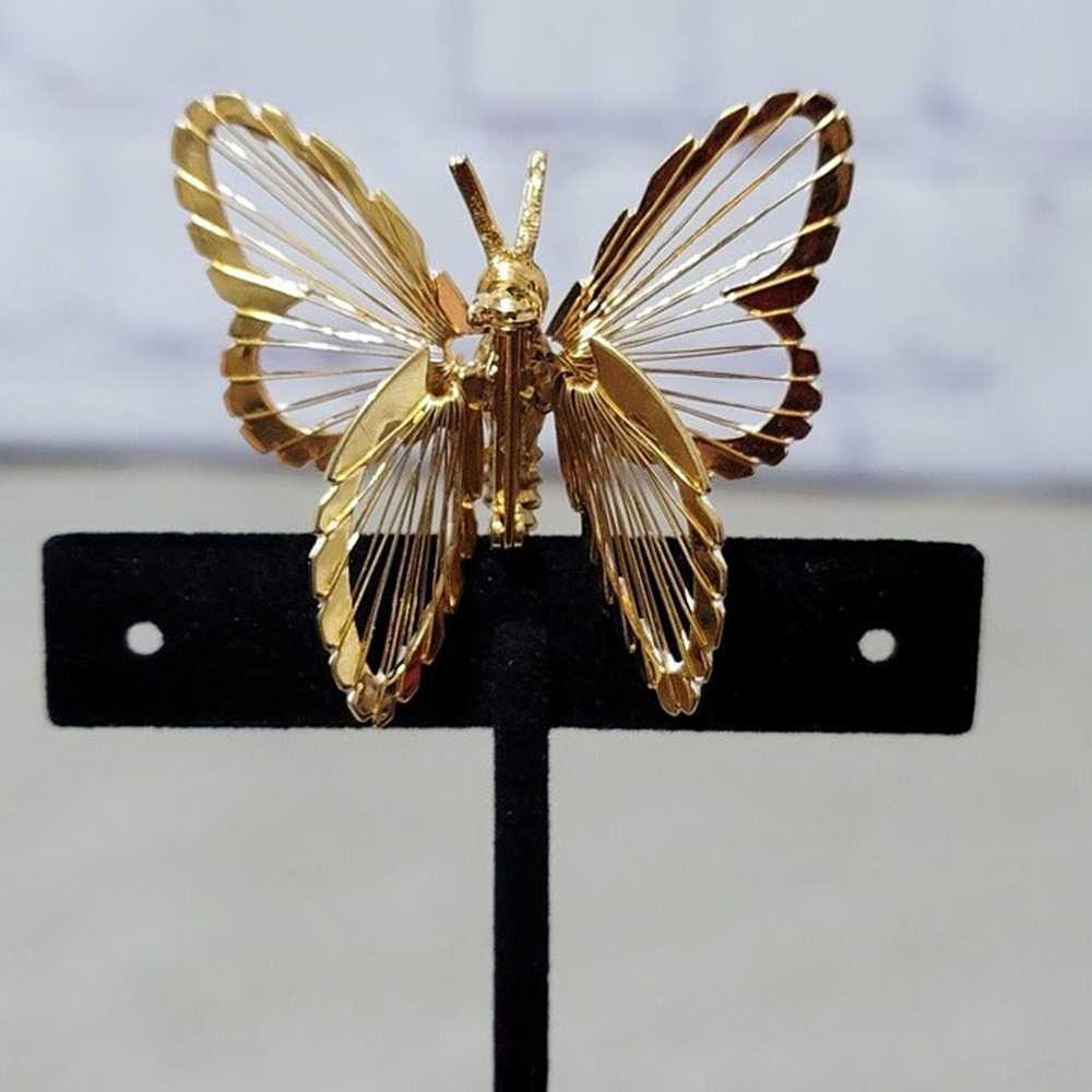 Vintage MONET Gold Tone Cream Enamel Butterfly Br… - image 3