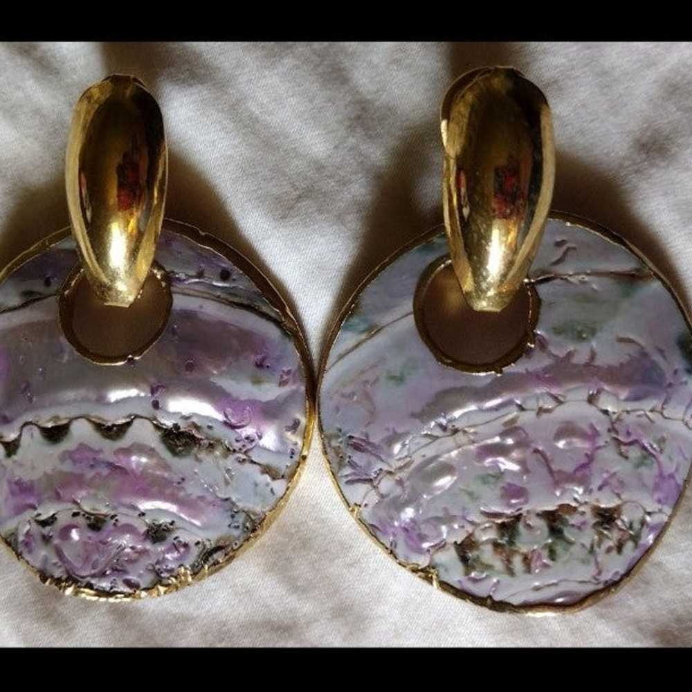 2 pair of vintage abalone Earrings. - image 11