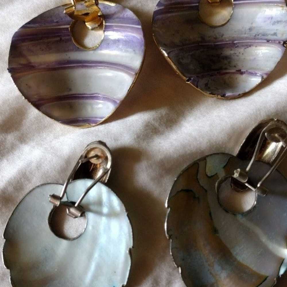 2 pair of vintage abalone Earrings. - image 4