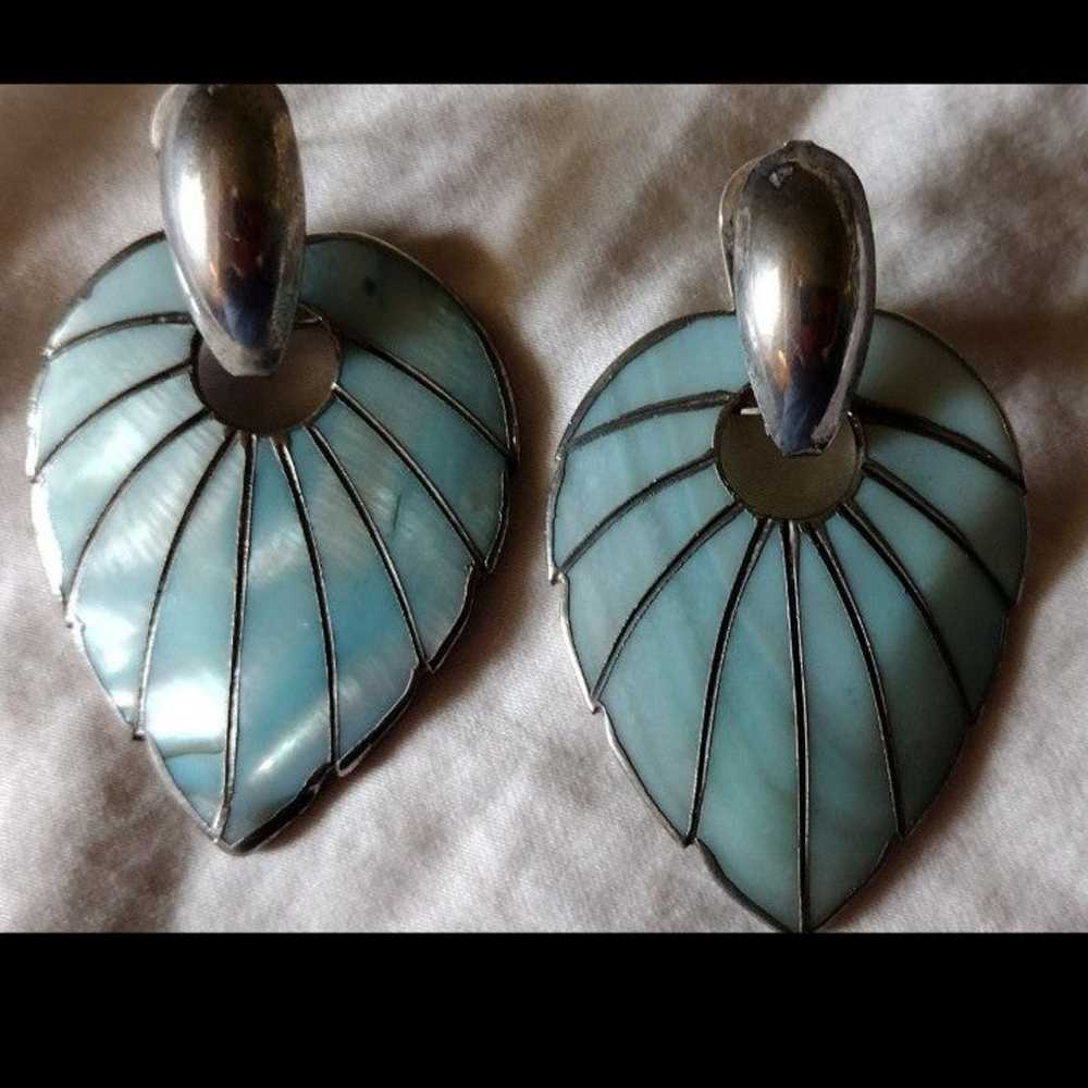 2 pair of vintage abalone Earrings. - image 5