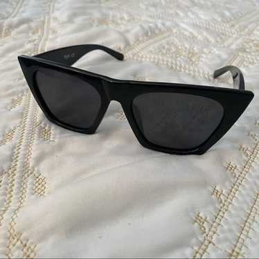 SOJOS VINTAGE CATEYE POLARIZED OVERSIZED GLASSES - image 1