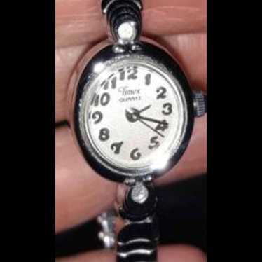 VINTAGE TIMEX LADIES WATCH - image 1