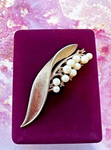 Crown trifari lily of - Gem