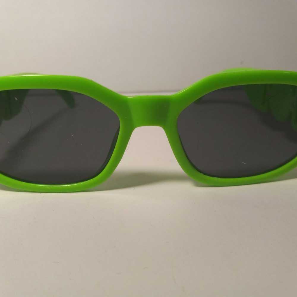 Biggie Vintage Retro Style Sunglasses - image 1