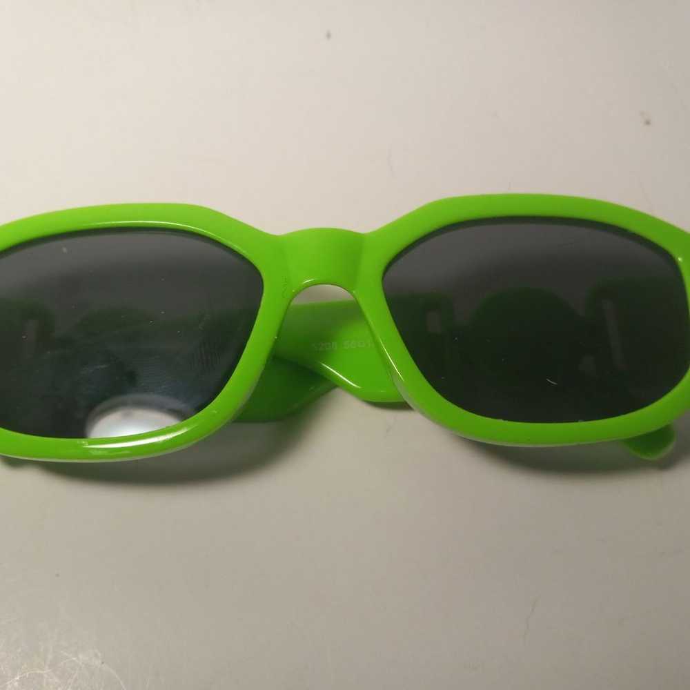 Biggie Vintage Retro Style Sunglasses - image 6