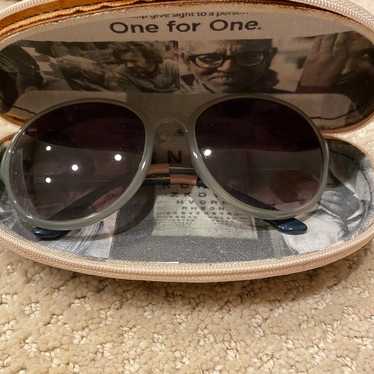 Vintage TOMS sunglasses, light grey - image 1