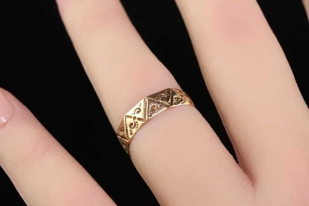 Antique Victorian 14K Yellow Gold Engraved Weddin… - image 7