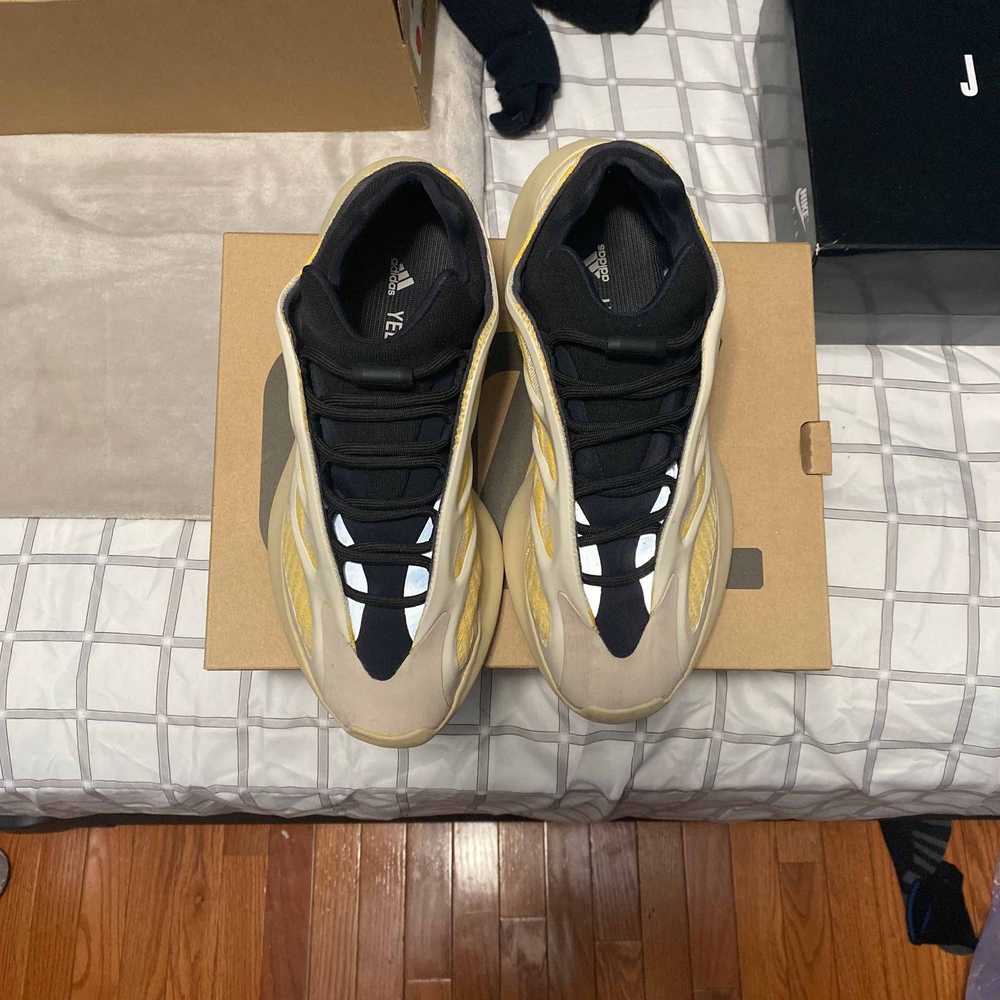 Adidas Yeezy 700 V3 Safflower - image 10