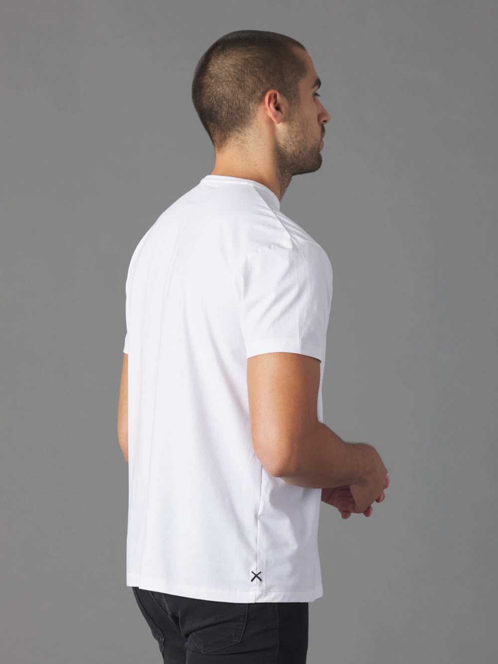 CUTS Logo Crew Curve-Hem | White Signature-fit PY… - image 2