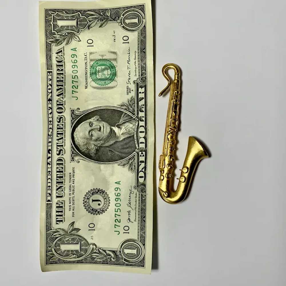 KJL Kenneth Jay Lane Saxophone Brooch Pin Gold To… - image 2