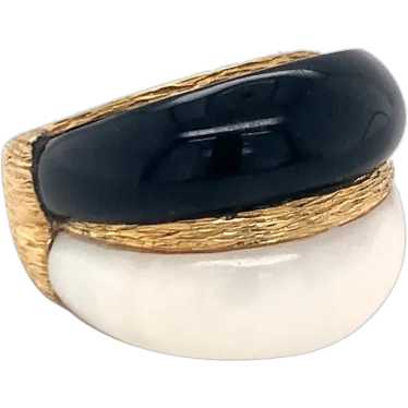 White Coral and Black Onyx Bombe 18K Yellow Gold … - image 1