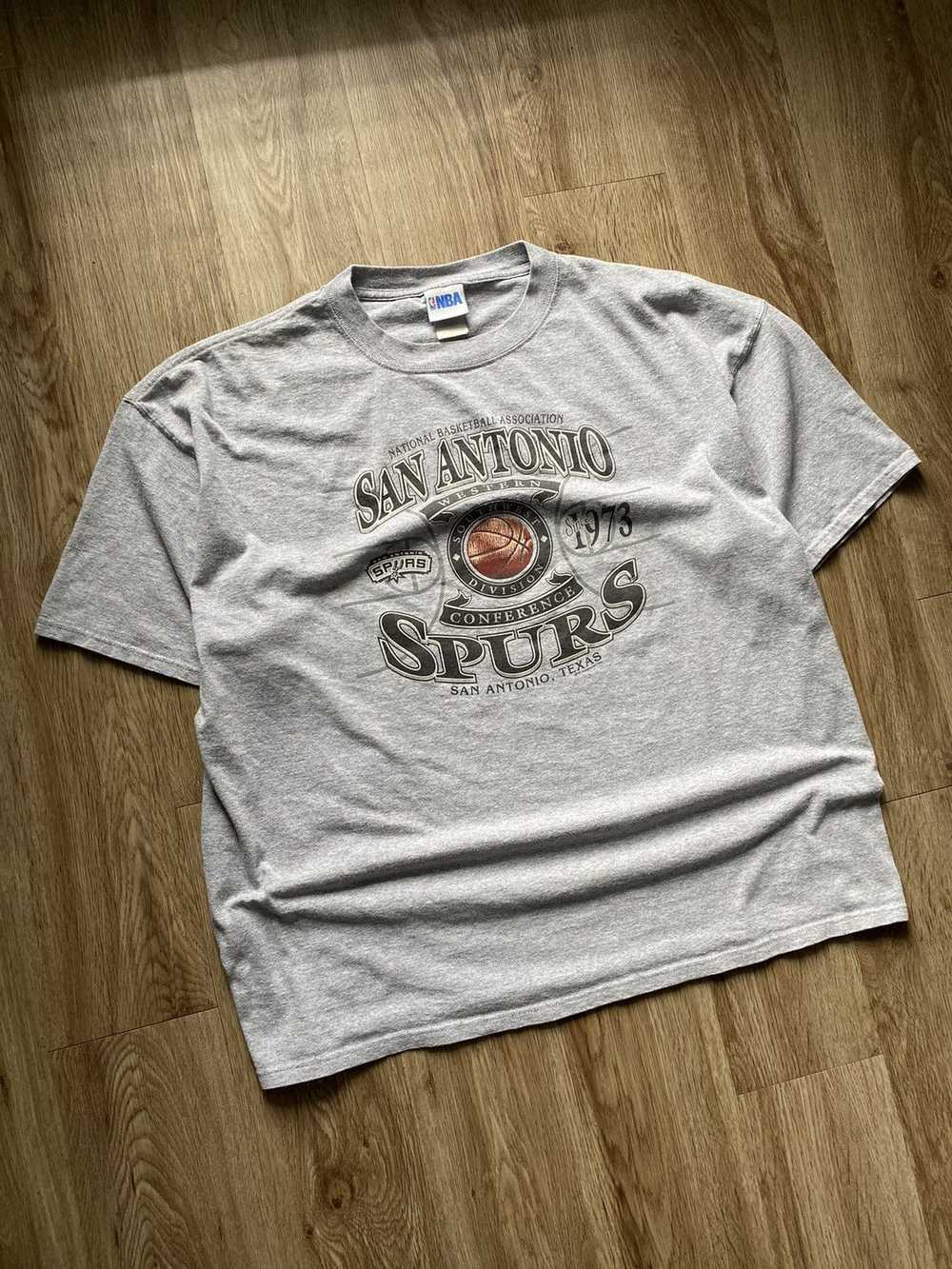 NBA × Streetwear × Vintage VINTAGE SAN ANTONIO SP… - image 4