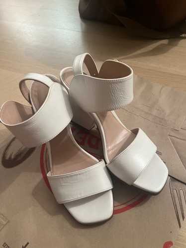 Stuart weitzman sandals 5.5 - Gem