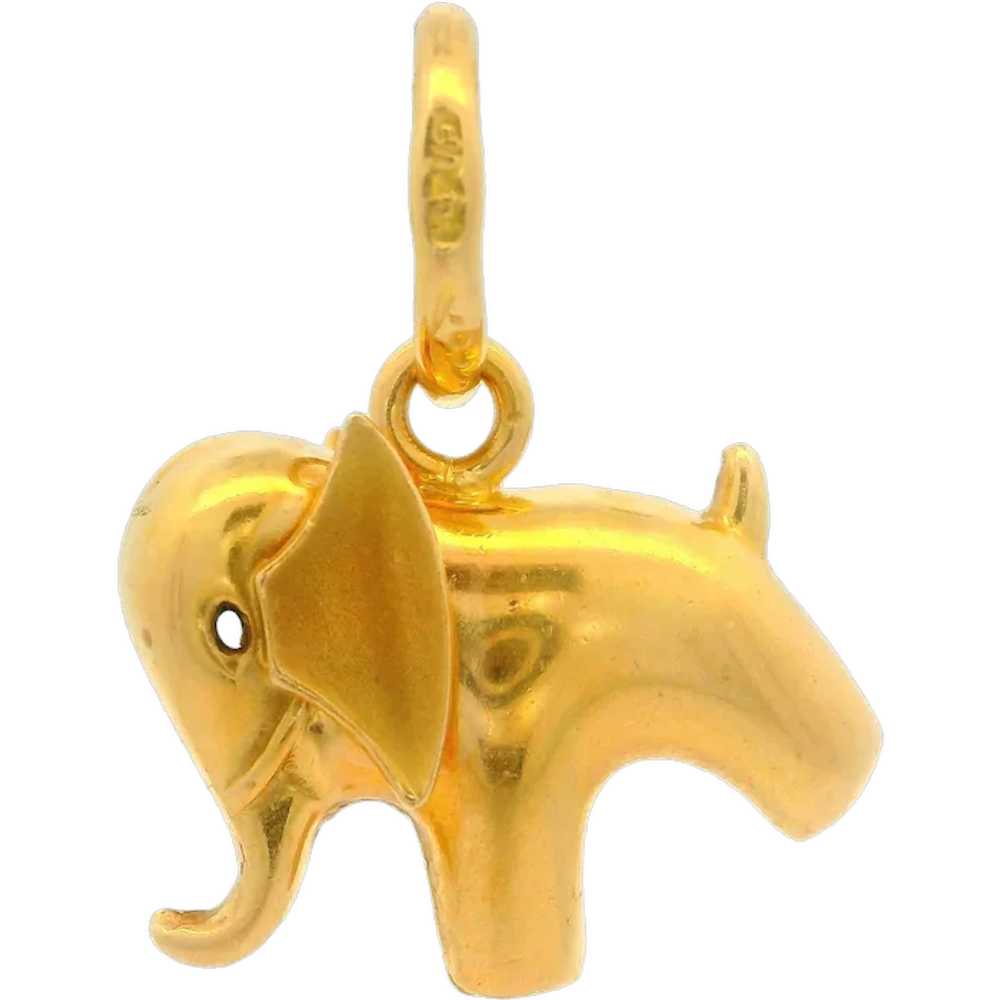 18k Yellow Gold 3D Detailed Whimsical Puffed Peti… - image 1