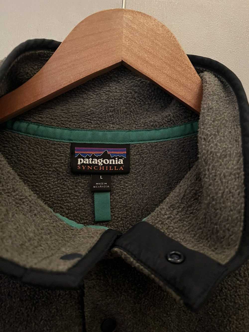 Patagonia Snap Fleece - image 3