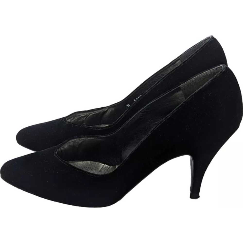 Stuart Weitzman Velvet heels - image 2